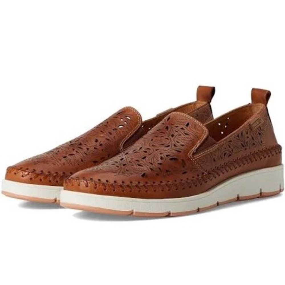 PIKOLINOS
Tenerife W8D Brandy Leather Perforated Slip On Sneakers 35 US Size 5